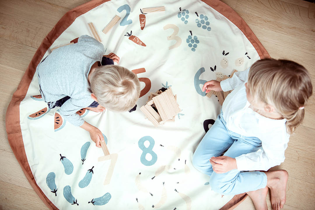 Play & Go Toy Storage Bag & Playmat, Veggie and Numbers