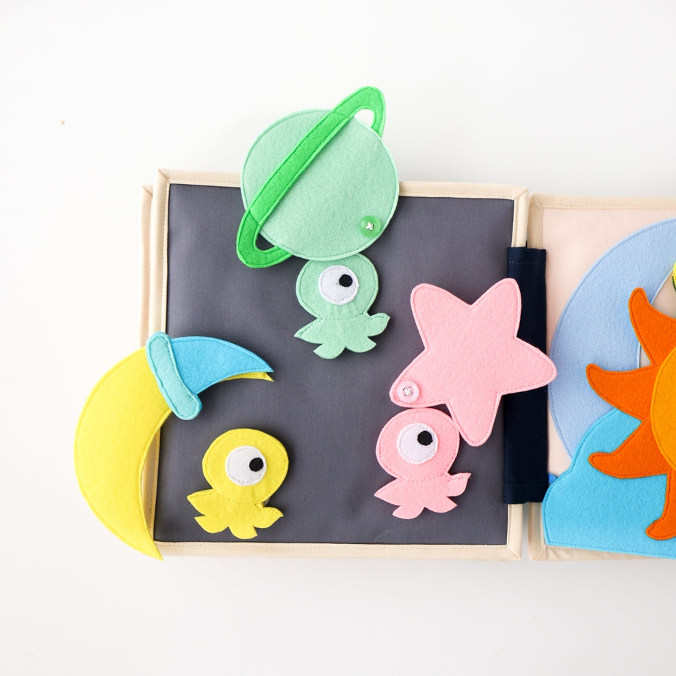 Educating AMY Maxi Quiet Book, Indestructible Peekaboo