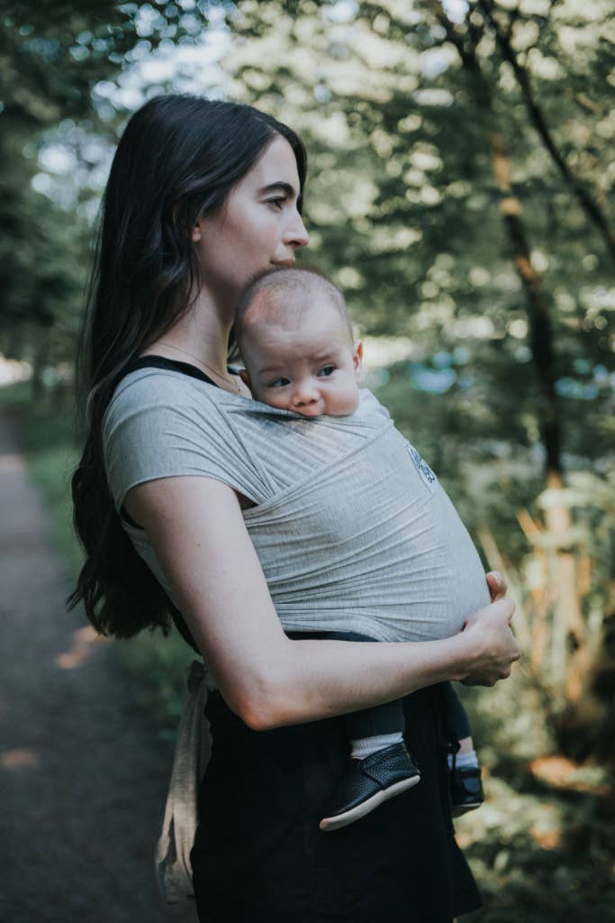 Beluga Baby Wrap Carrier, Light Gray